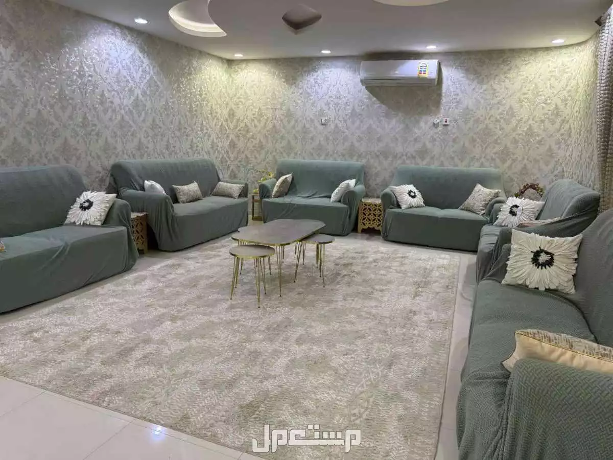 كنب في حفر الباطن بسعر 2500 ريال سعودي