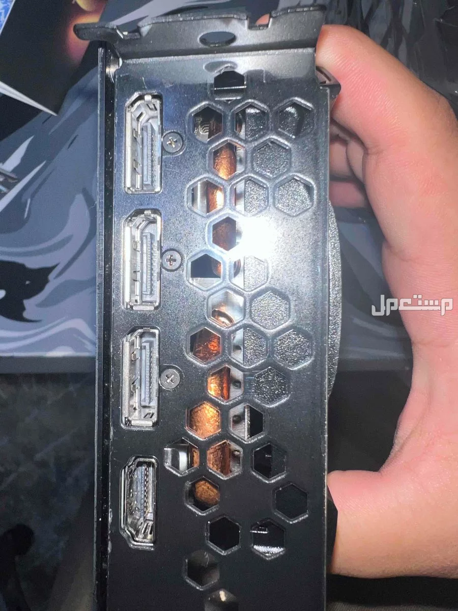 كرت شاشة 3070 8gb  في أبهــــا بسعر 1800 ريال سعودي