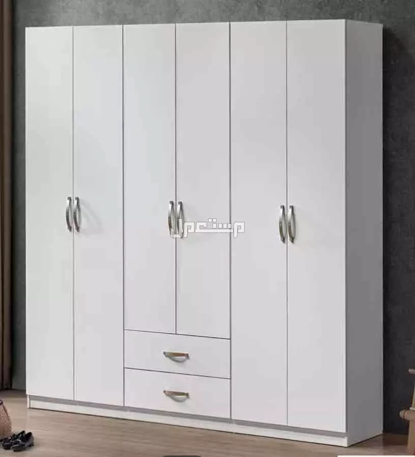 للبيع دولاب ستة ضرف من خشب الخيزران   مستعمل  في المدينة المنوره