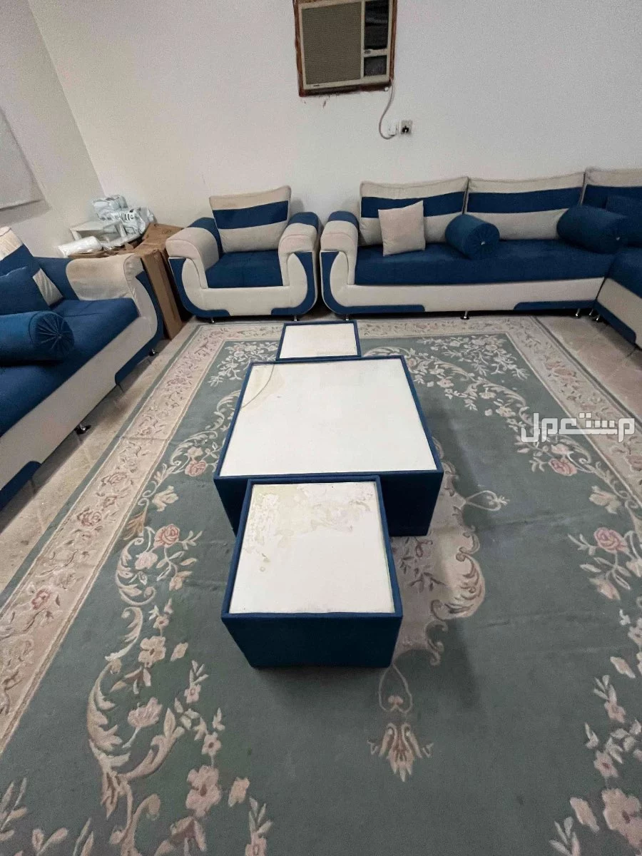 للبيع كنب بشكل عاجل في المدينة المنورة.