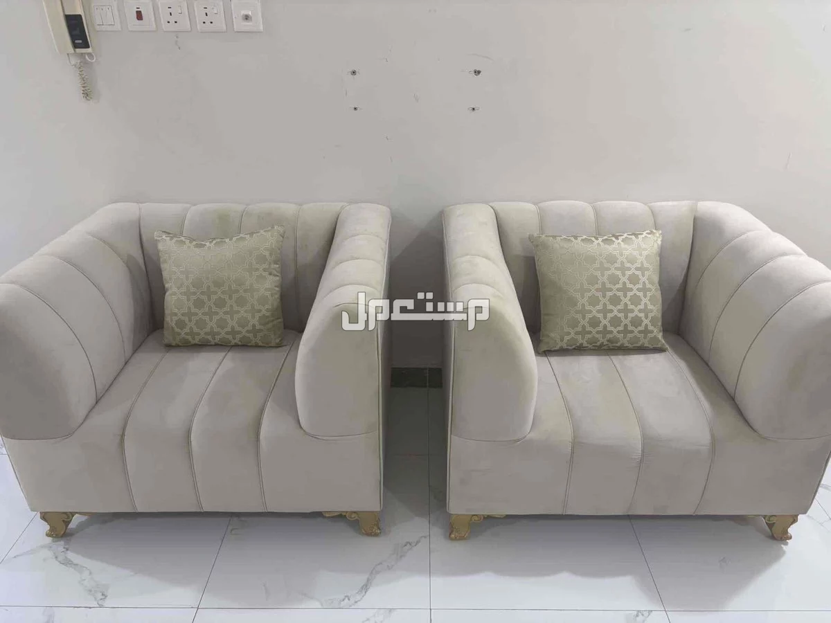 كنب مكون من 4 قطع في الرمال الرياض بسعر 700 ريال
