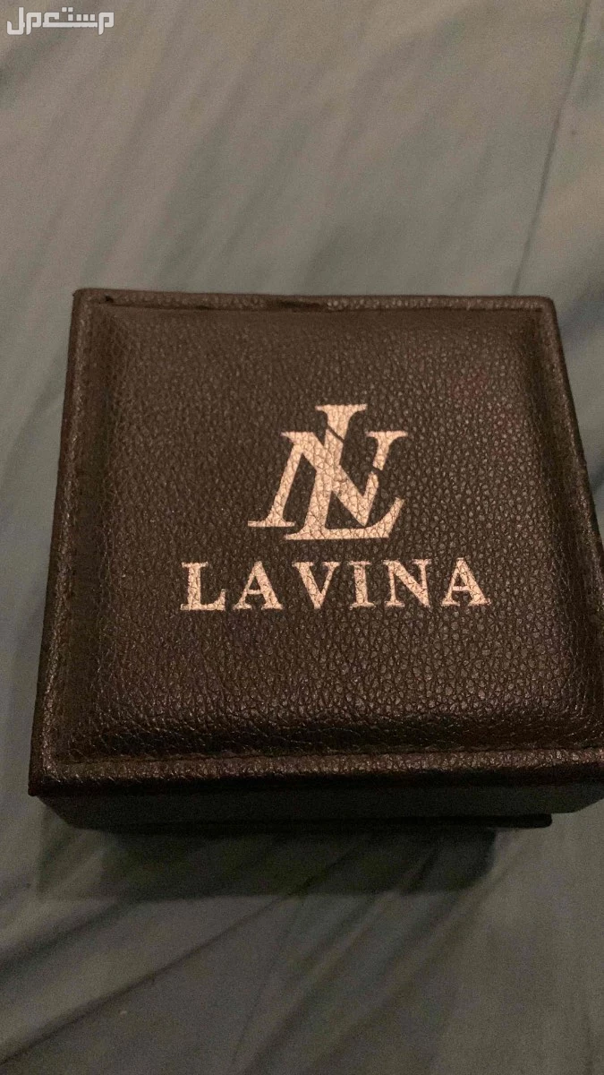 ساعه للبيع ماركه الساعه جديده مالها معي اسبوع  في الرياض بسعر 35 ريال سعودي