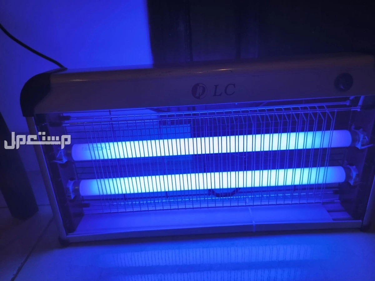 مصيدة ناموس او ذباب عدد 2 شغال ونظيف في الشوقية
