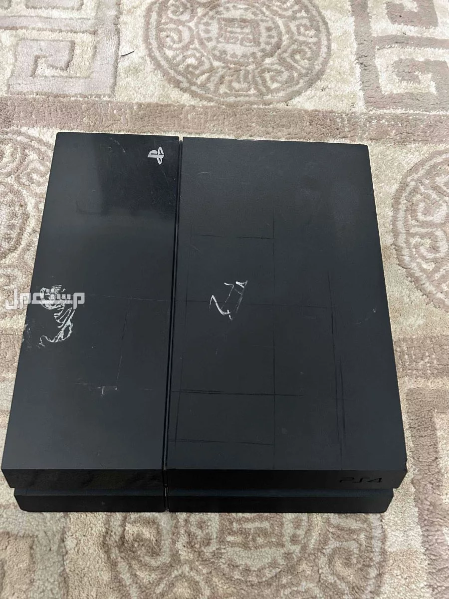 ‏سوني فور ‏ ‏البيع ‏ ‏مع كل أغراضه