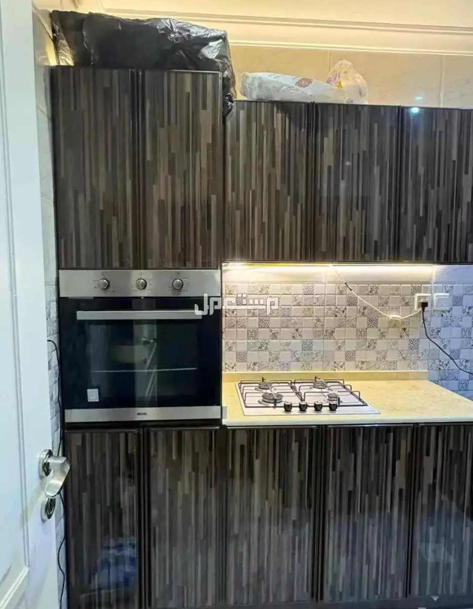 دولاب مطبخ المنيوم نظيف في جدة