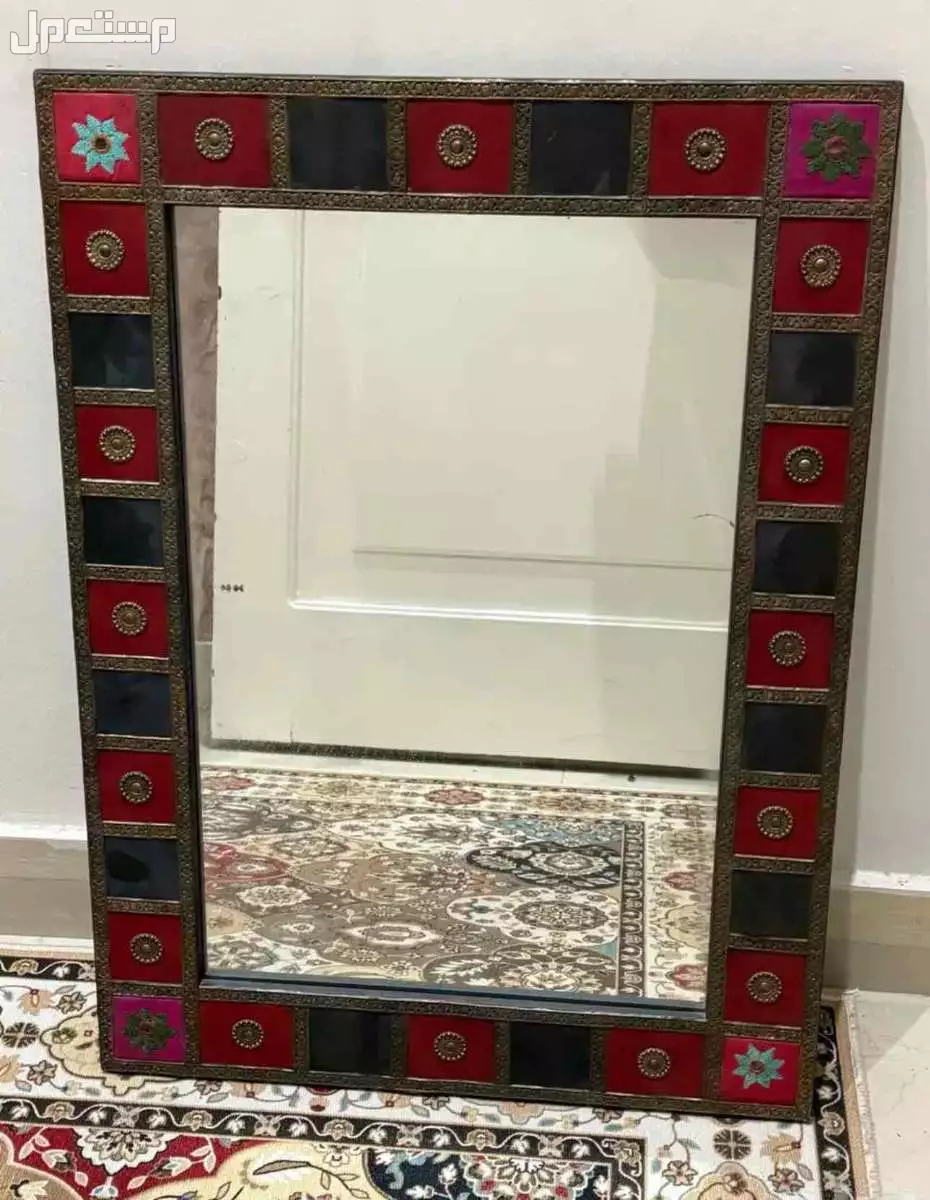 لوحات ومرايات مميزه  في جدة بسعر 800 ريال سعودي
