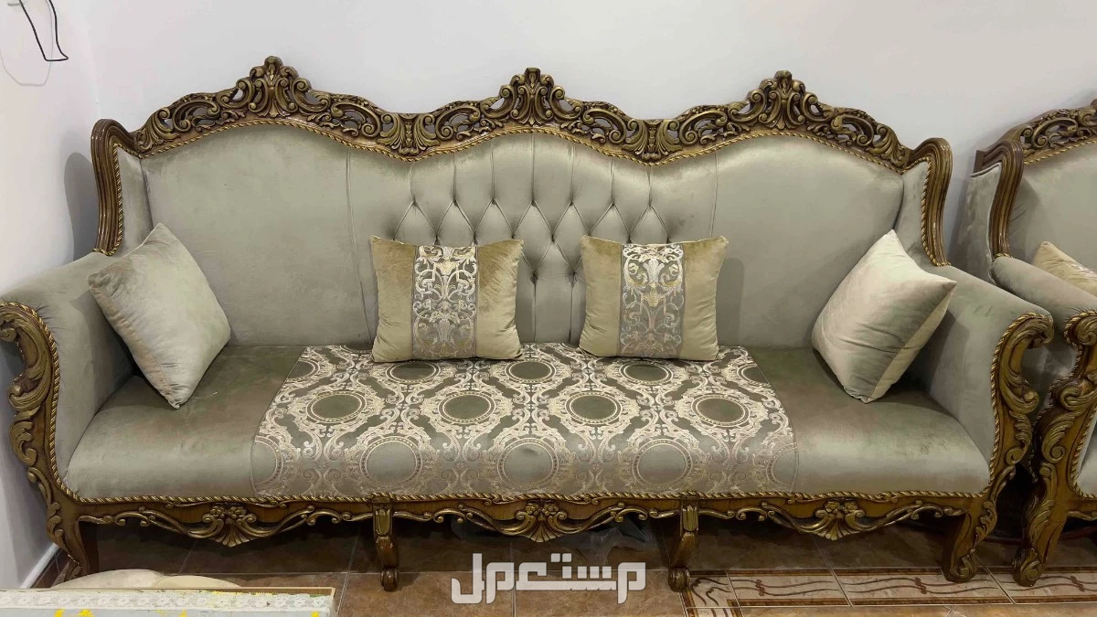 للبيع كنب ملكي خشب مصري جوده عاليه