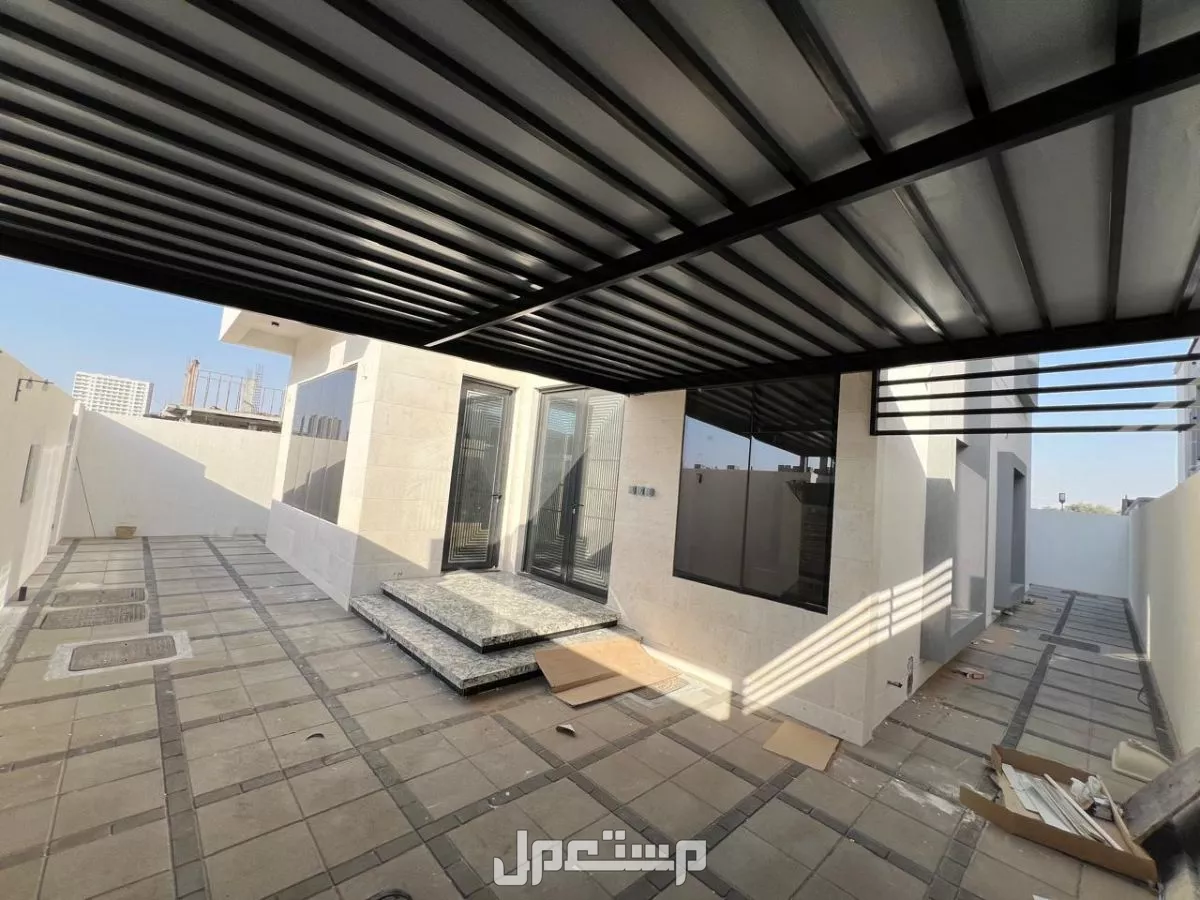 فلة للبيع في الحليو - سيح مديدة بسعر 1750000 درهم إماراتي