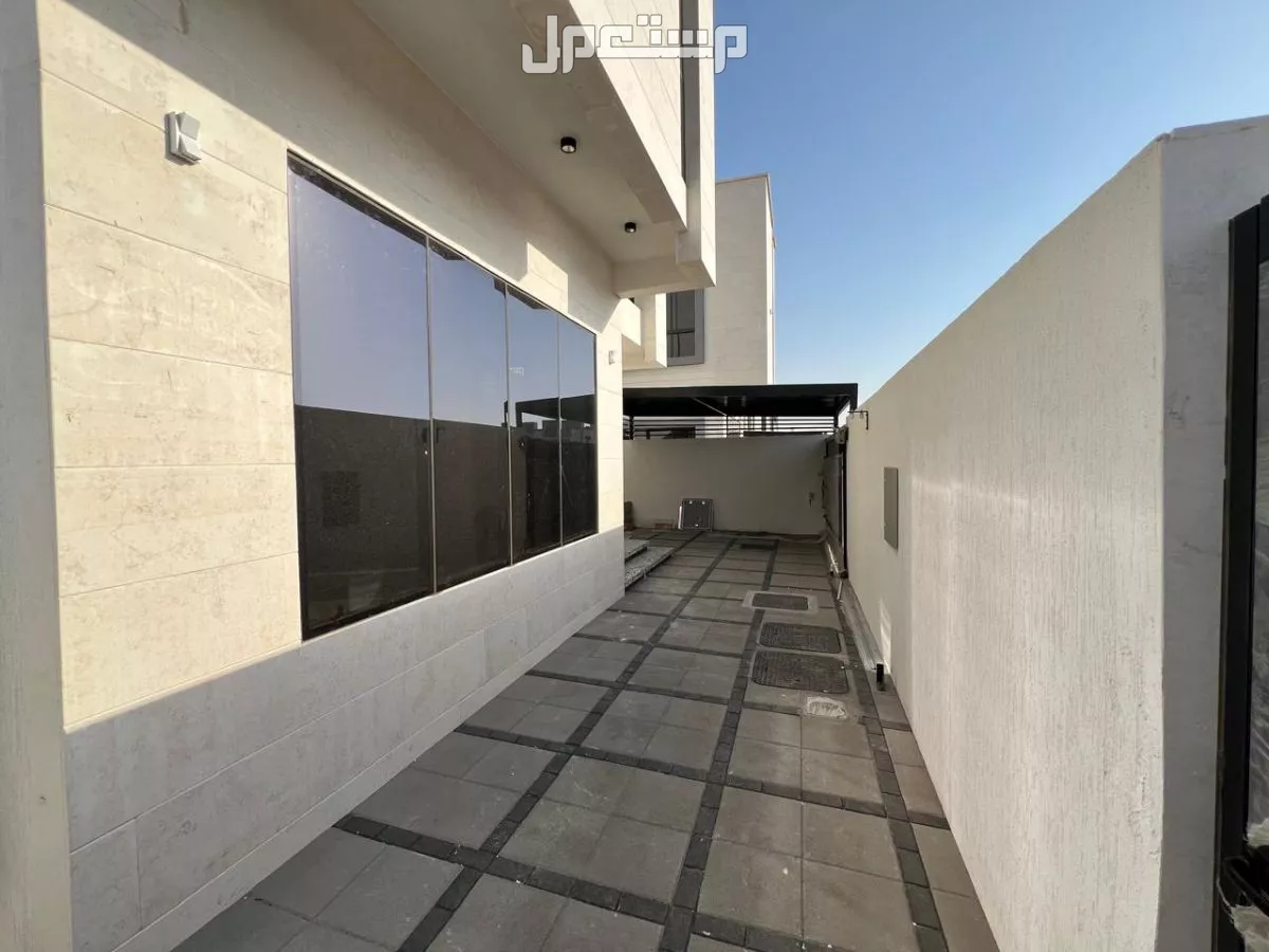 فلة للبيع في الحليو - سيح مديدة بسعر 1750000 درهم إماراتي