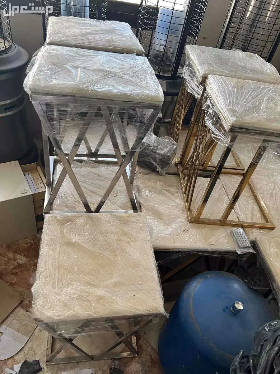 للبيع كراسي طاولات  في الرياض بسعر 1 ريال سعودي