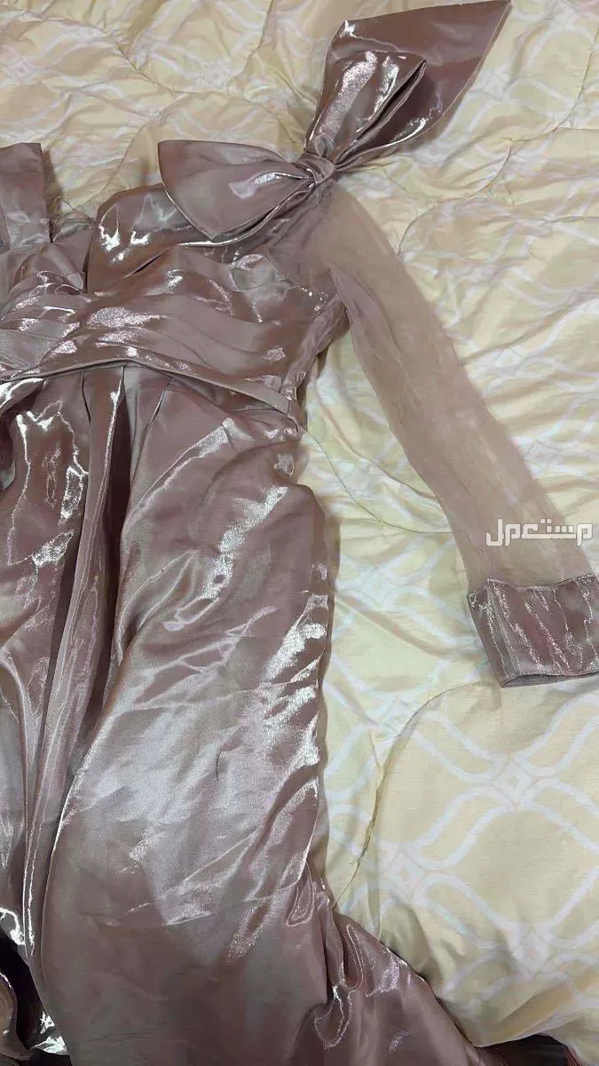 فستان مناسبات للبيع  في الأحساء بسعر 500 ريال سعودي مقاس 3X استخدام مرة واحدة