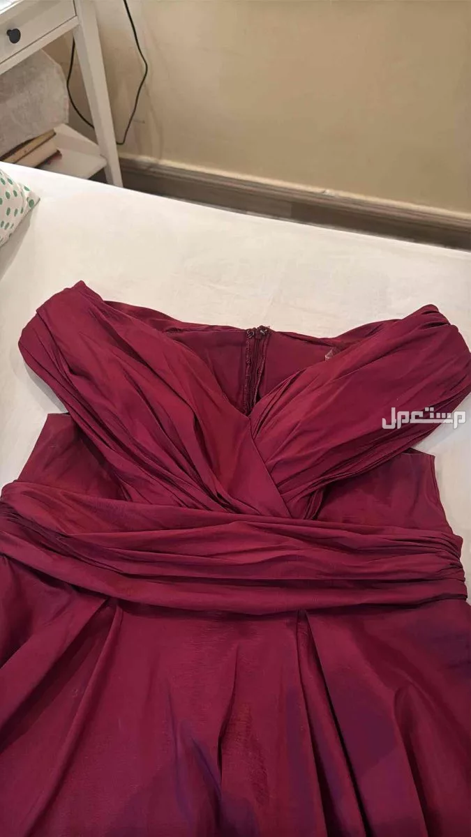 فستان سهره نظيف وجميل للبيع في الخبر بسعر 350 ريال سعودي