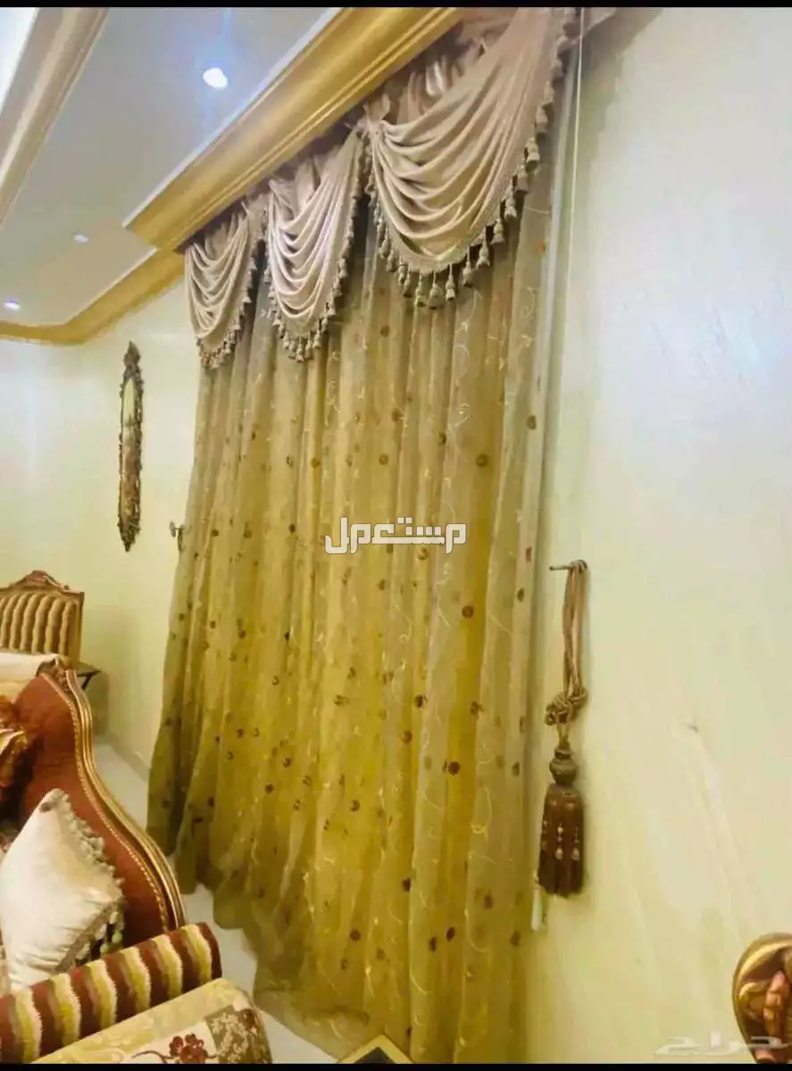 مجلس فخم للبيع العاجل الاستلام من الموقع