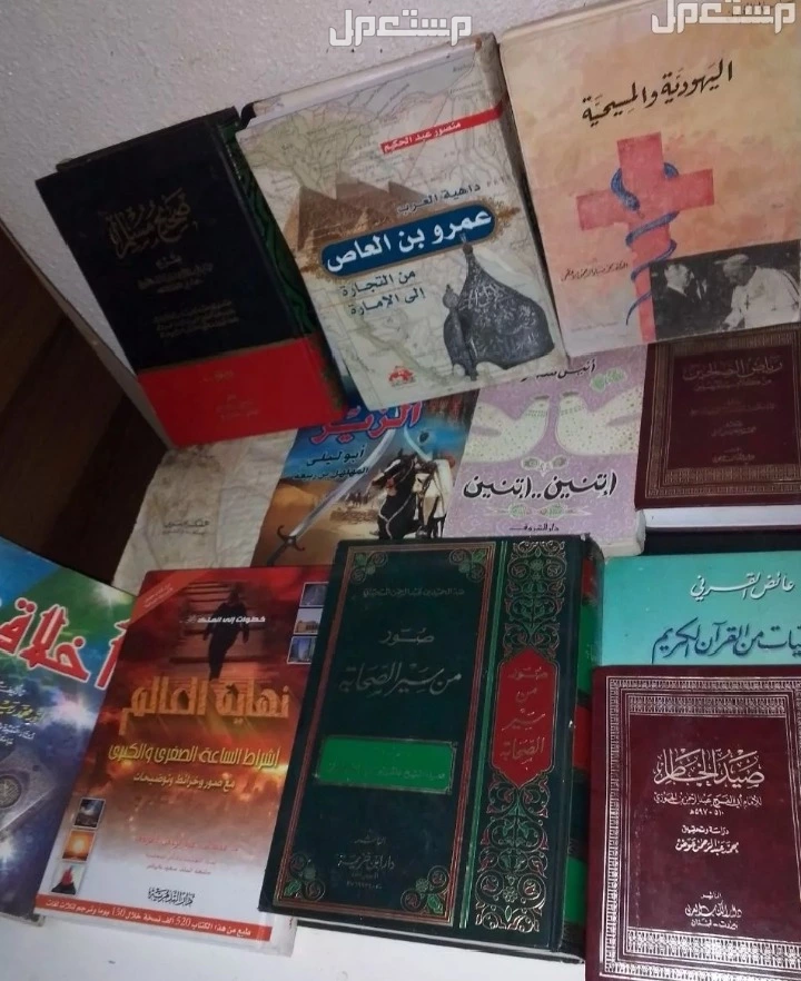 اللعاب سوني 4 و 3 ويدتين السوني 3 وحدة شغال وثانية مدري تشحن ولا لا لحالهم اما الكتب لحالهم