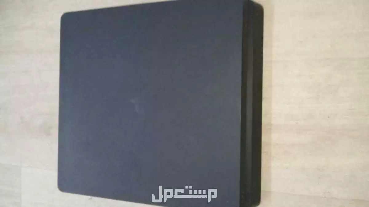 السلام عليكم معي سوني 4 Slim للبيع بـ150 ريال