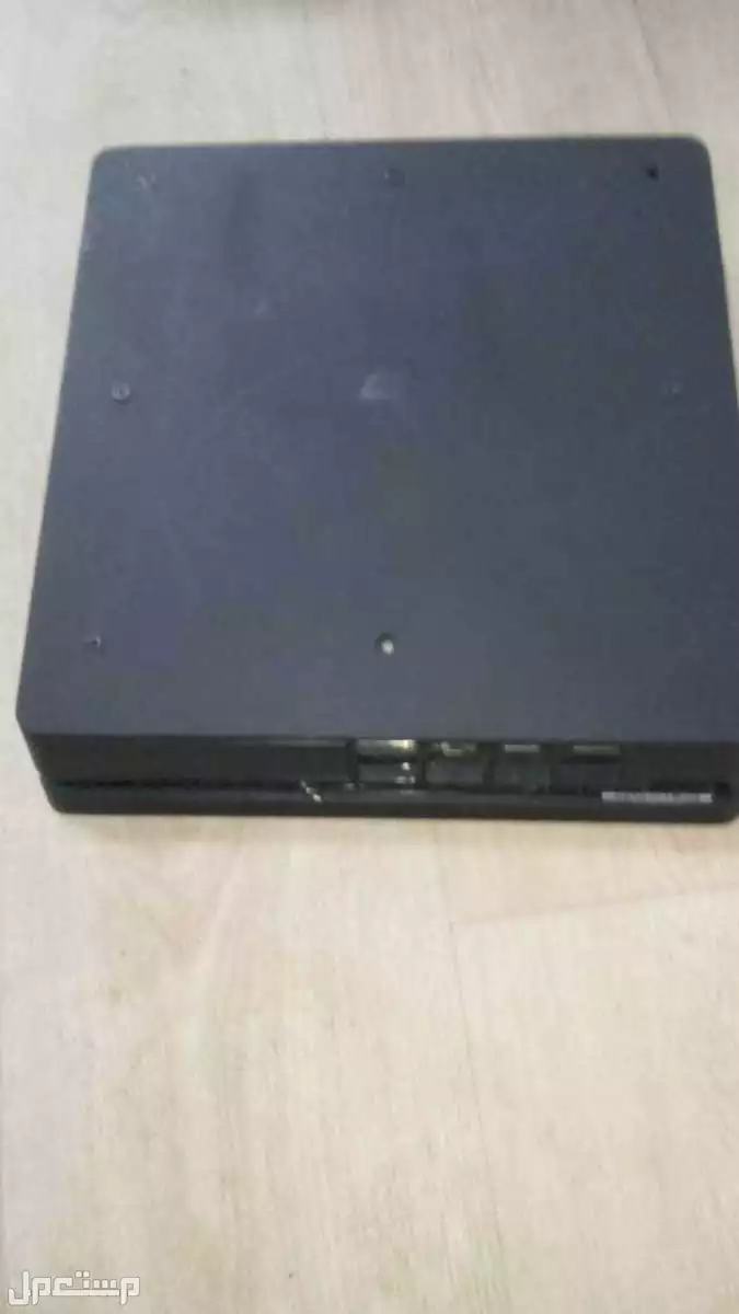 السلام عليكم معي سوني 4 Slim للبيع بـ150 ريال