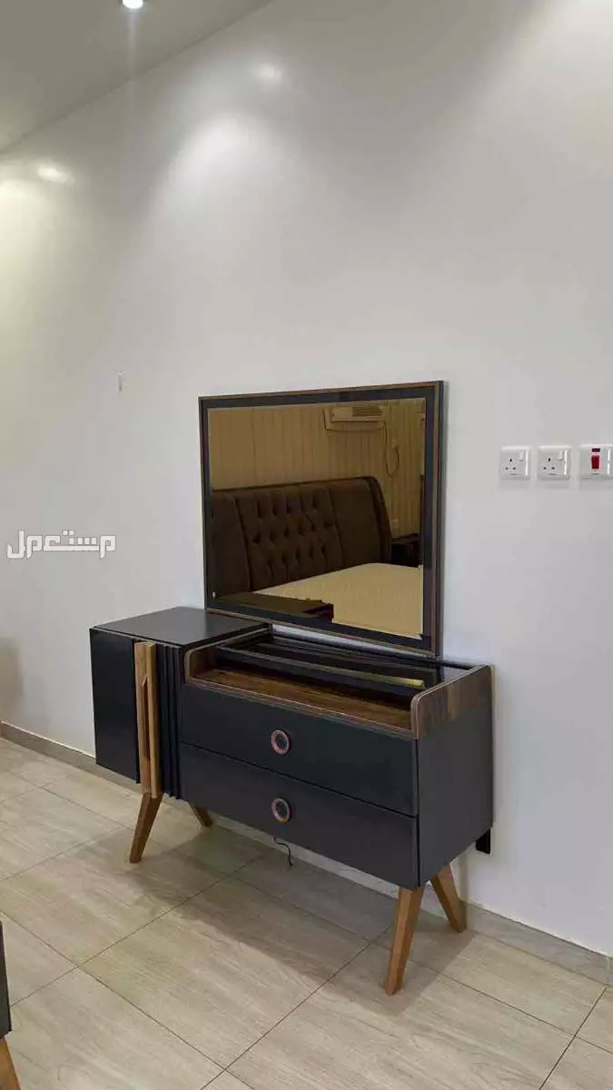 تسريحه  2 كومدينة سرير سرير 200*200 بدون الاسفنج