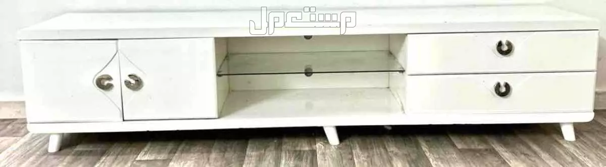 كنب بحاله ممتازه كلاسيكي  نظيف