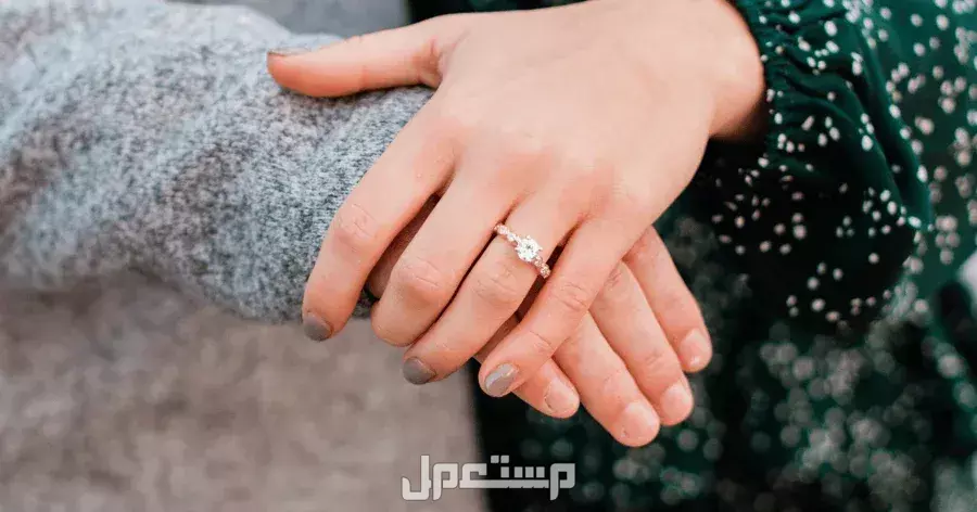 أجمل عبارات تهنئة بكتب الكتاب بالعربي والإنجليزي 2025 (صور) أجمل ما قيل في تهنئة الزواج