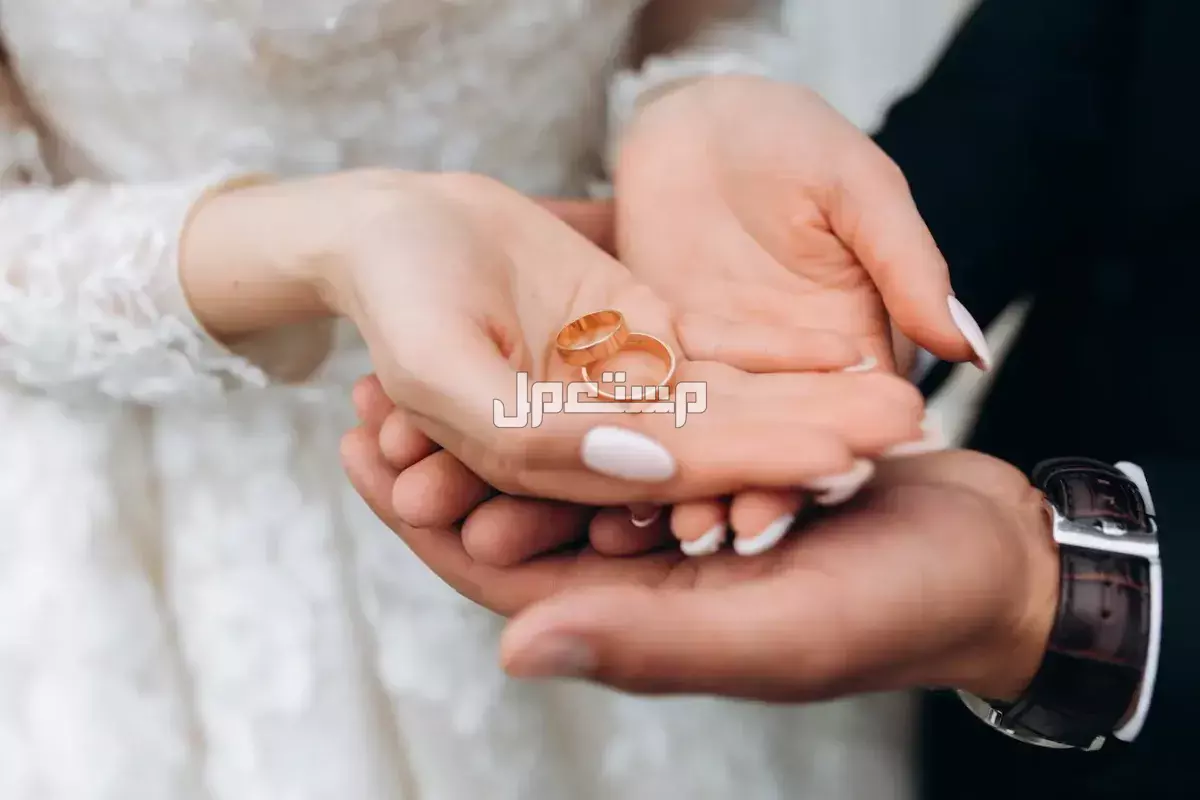 أجمل عبارات تهنئة بكتب الكتاب بالعربي والإنجليزي 2025 (صور) كيف تبارك لشخص تزوج بالإنجليزية؟