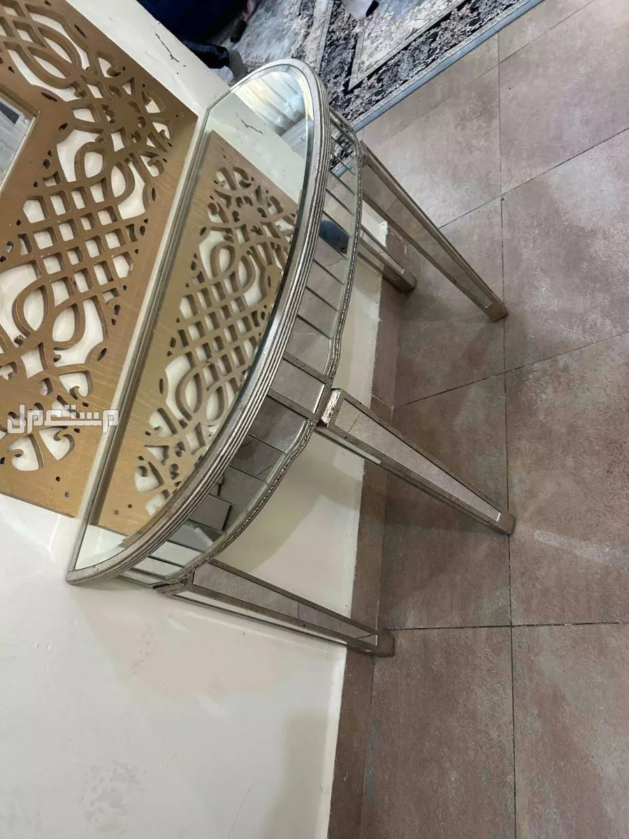 العنوان فحيحيل قطعه 10 طقم كنب نظيف للبيع من اسفنج البغلي وقطع اثاث متنوعه في الفحيحيل بسعر 160 دينار كويتي