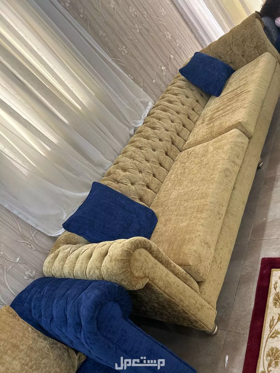 العنوان فحيحيل قطعه 10 طقم كنب نظيف للبيع من اسفنج البغلي وقطع اثاث متنوعه في الفحيحيل بسعر 160 دينار كويتي