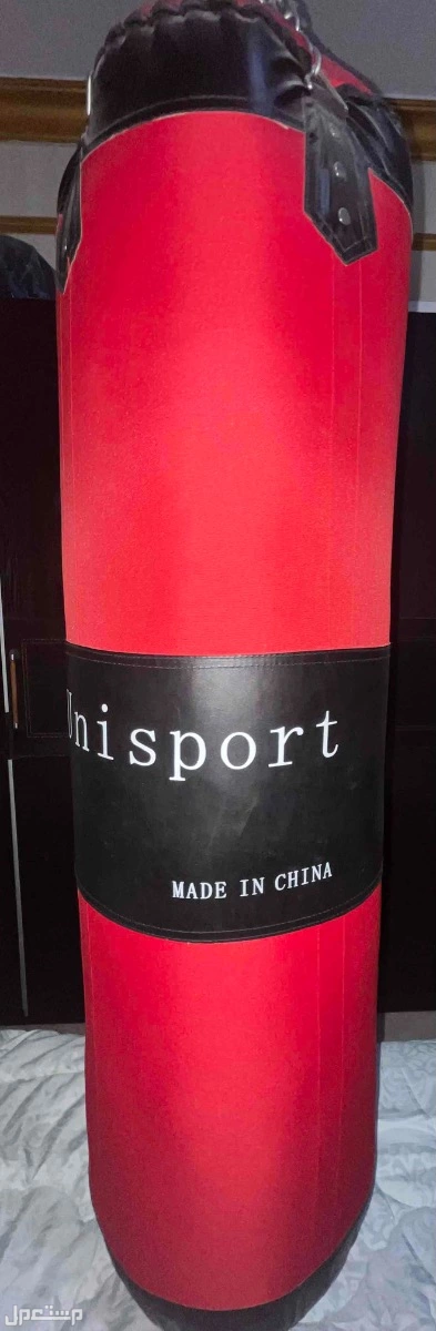 للبيع باكيج كيس ملاكمة مع قفازات Everlast وربطات حماية punching bag في الرياض بسعر 400 ريال سعودي كيس الملاكمة