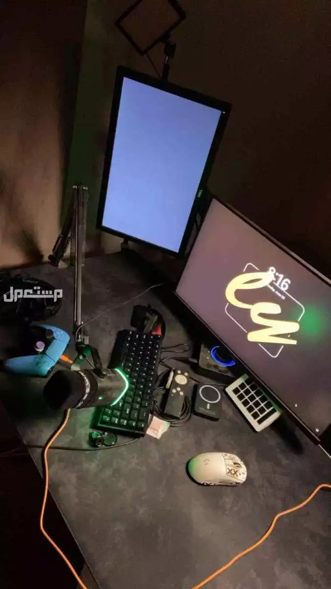 للبيع بي سي قوي ستريم و قيم بمبلغ فنان