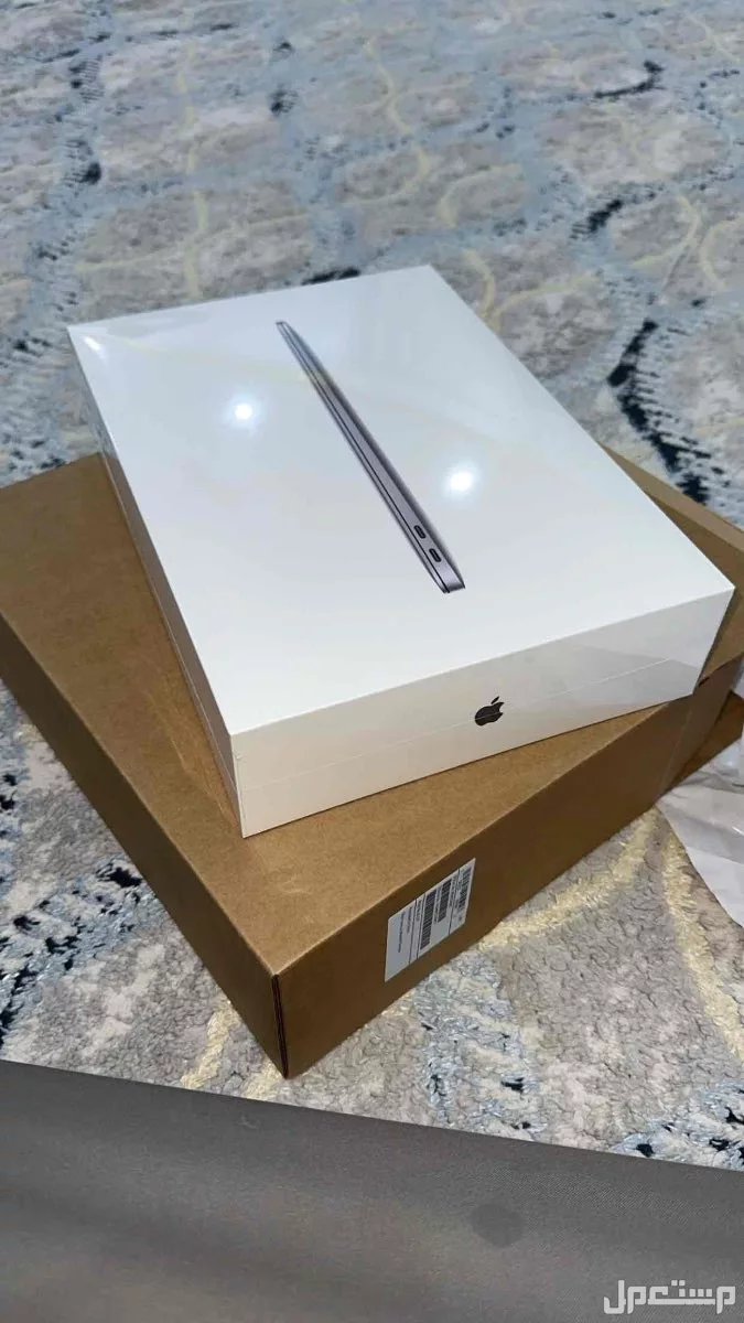 ماك بوك جديد للبيع ستخدام 9 مرات فقط