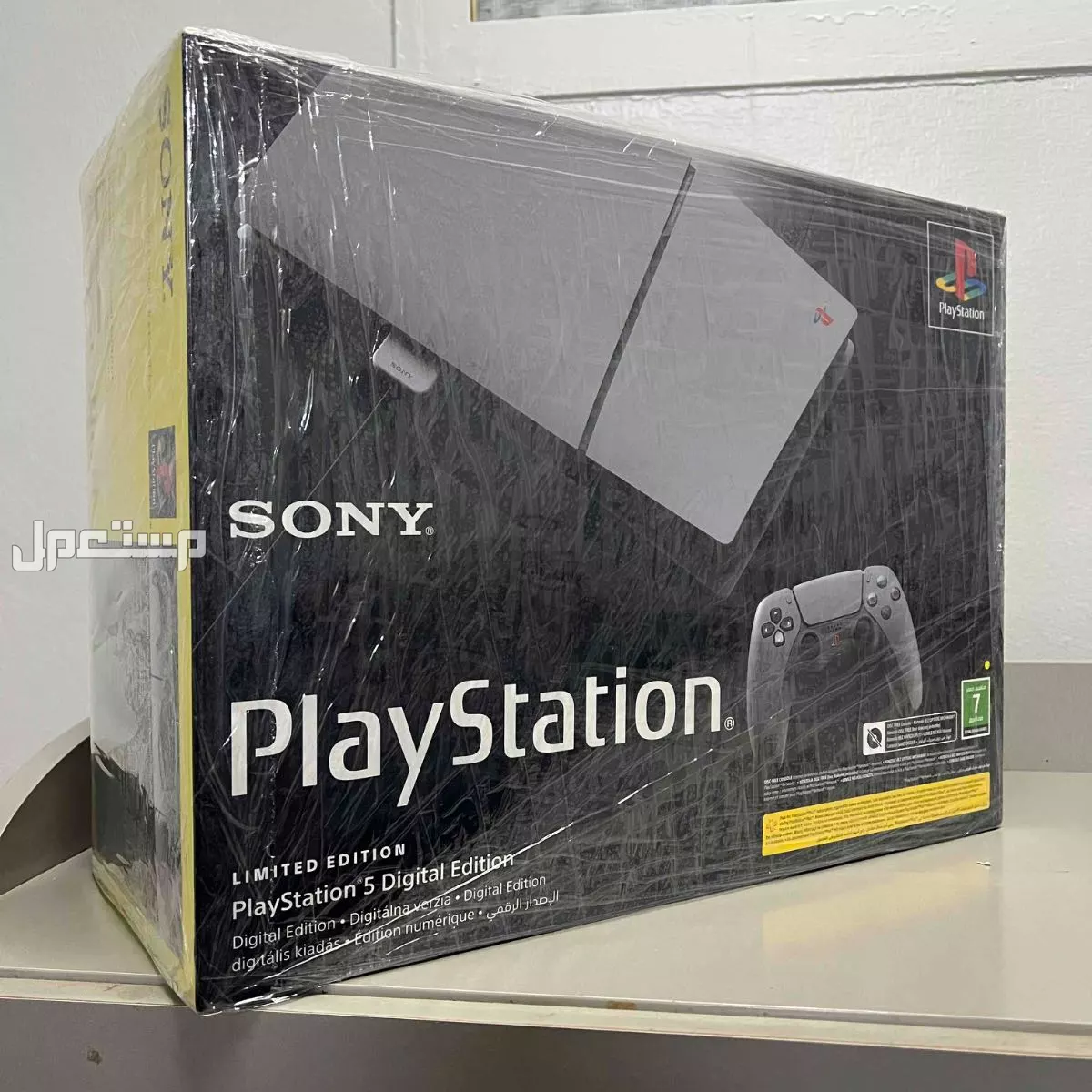 بلايستيشن سوني 5 مستخدم شبه جديد ضمان شهر