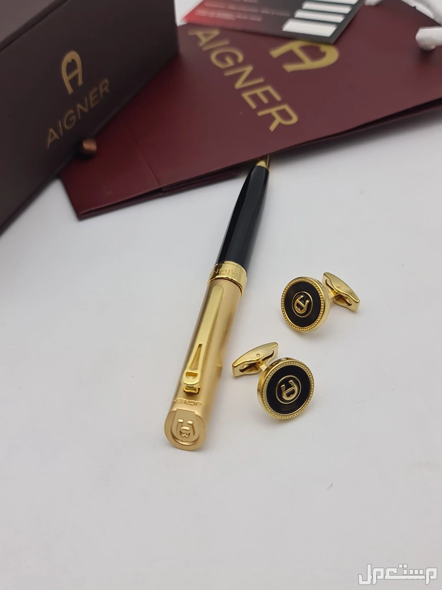 طقم ___رجالي..   جديد من اجنرار..  قلم مع الكبك..  مع جميع ملحقات الماركه..  درجه اولى..    **السعر135ريال..