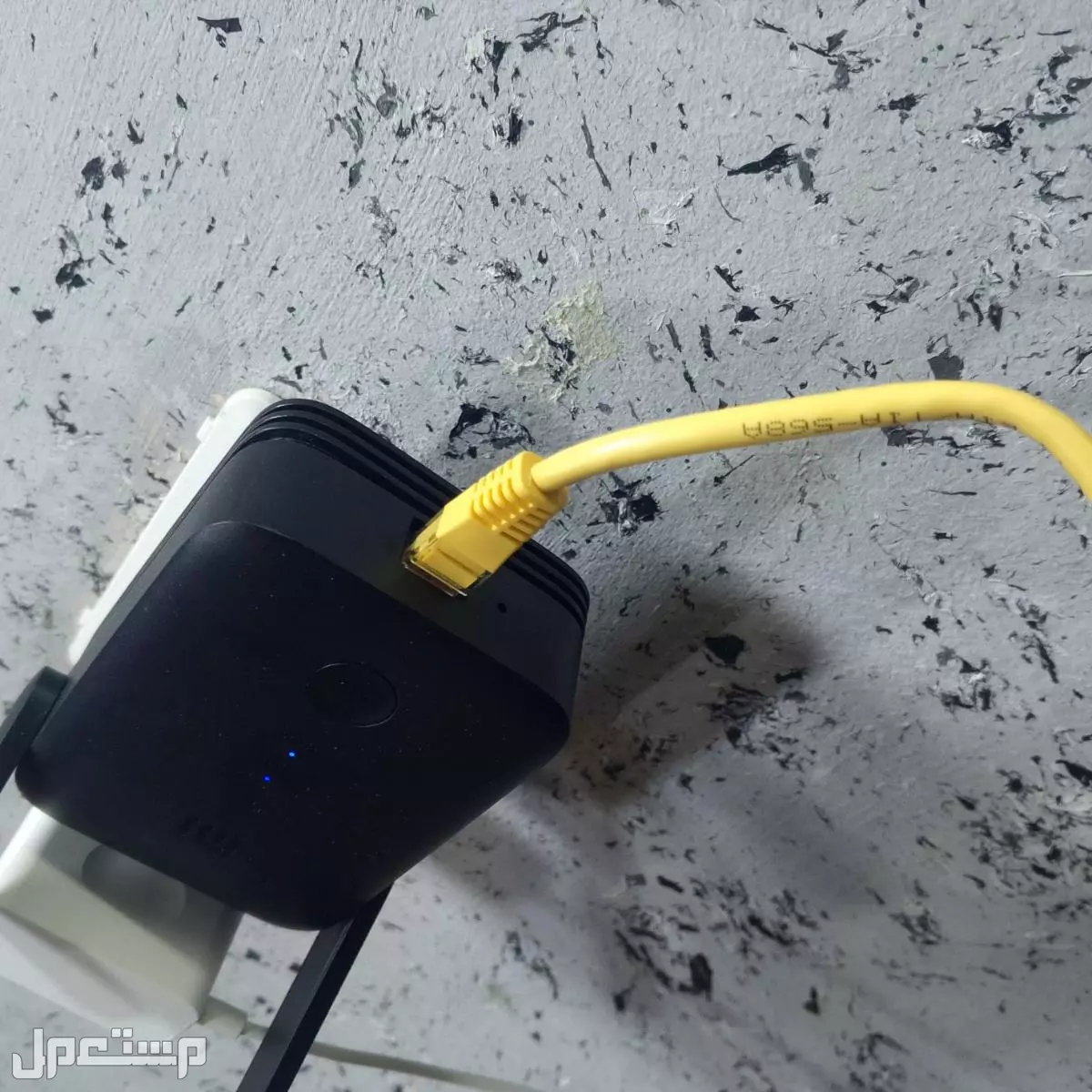 مقوي انترنت بتنزل تطبيق وبشتغل معك لازم يكون عندك انترنت منزلي