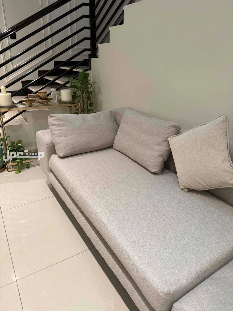 كنب من ميداس سعر الشراء 16 الف نظيف
