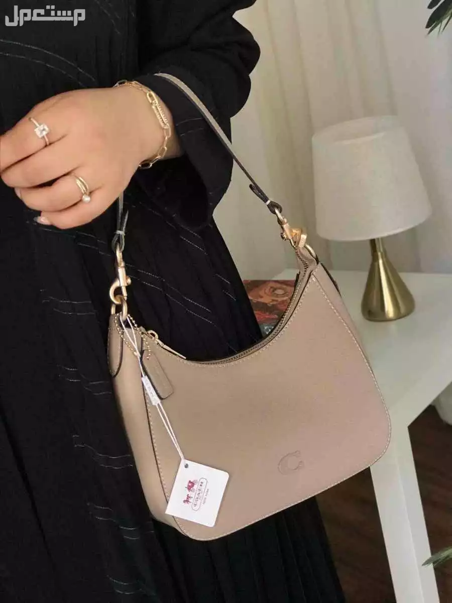 شنط ماركة كوتش درجة اولي حجم وسط