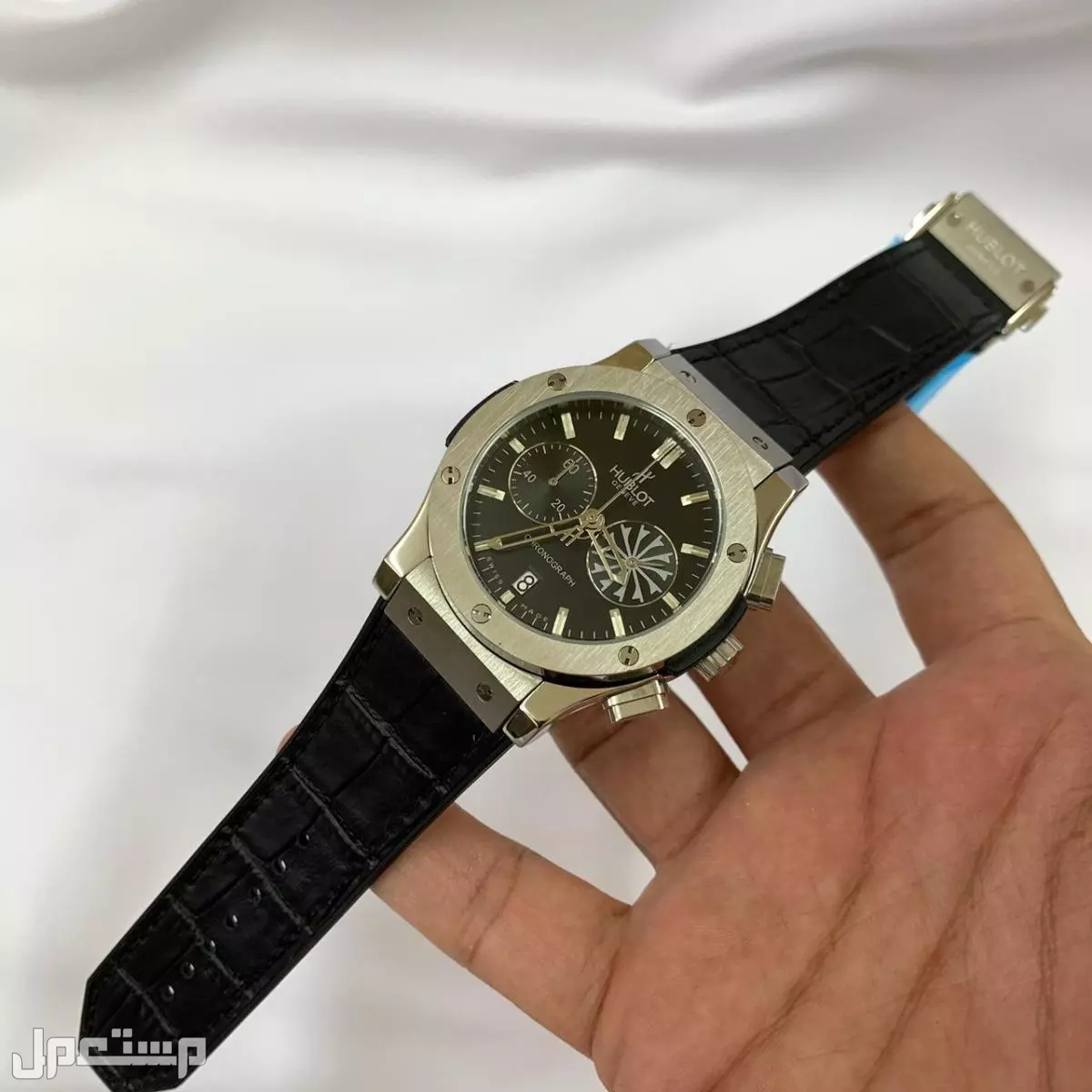 ساعات رجالي ماركه هوبلوت ماستر كوالتي لطلب وتساب
0558054211