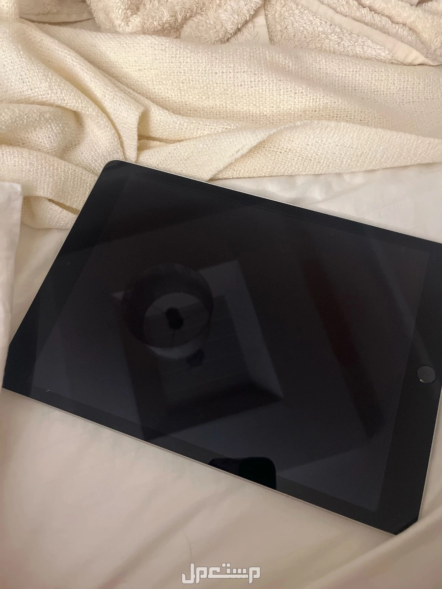 Apple ipad ( 9th generation ) ماركة أبل في جدة بسعر 1050 ريال سعودي