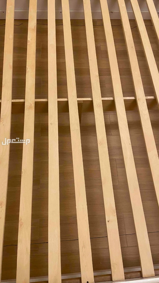 سرير للبيع في ينبع الصناعيه شبه جديد ونظيفف