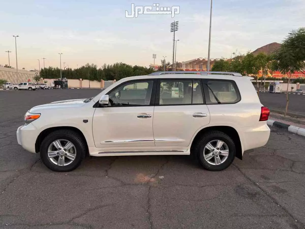 جيب لاندكروز  GXR3 نقوة النقوة للمستخدم في المدينة المنورة
