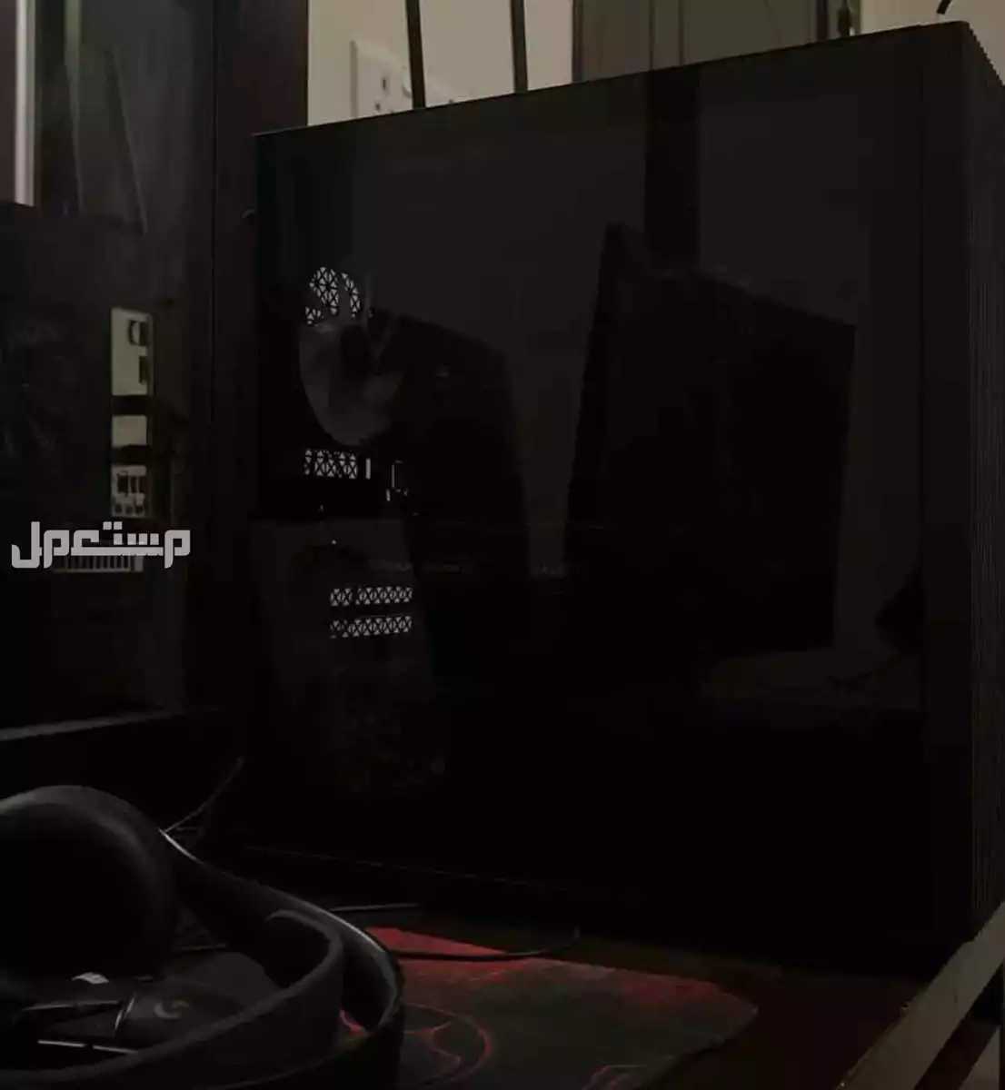 PC نظيف جداً للبيع مع شاشه MSI والتوصيل ل اي مكان ل اعلى سومه