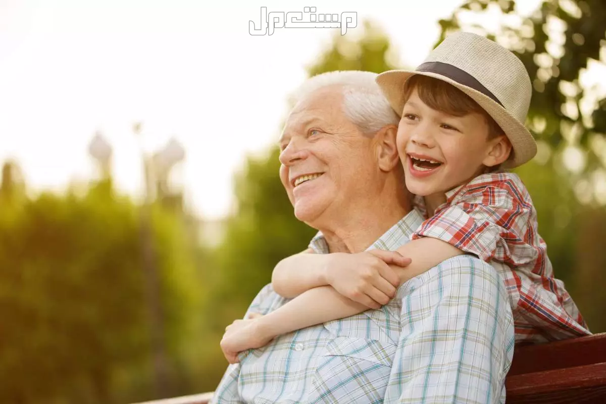 أجمل عبارات عن الجد بالإنجليزي مع الترجمة 2025 (صور) ماذا أقول لجدي الغالي؟