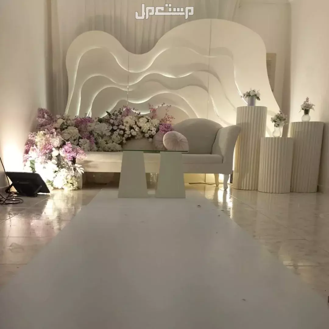 تأجير بكجات مداخل كوشه تخرج افراح ميلاد زفاف مداخل استقبال كنب طاولات طعام قهوجين جلسات الرياض 0502032649