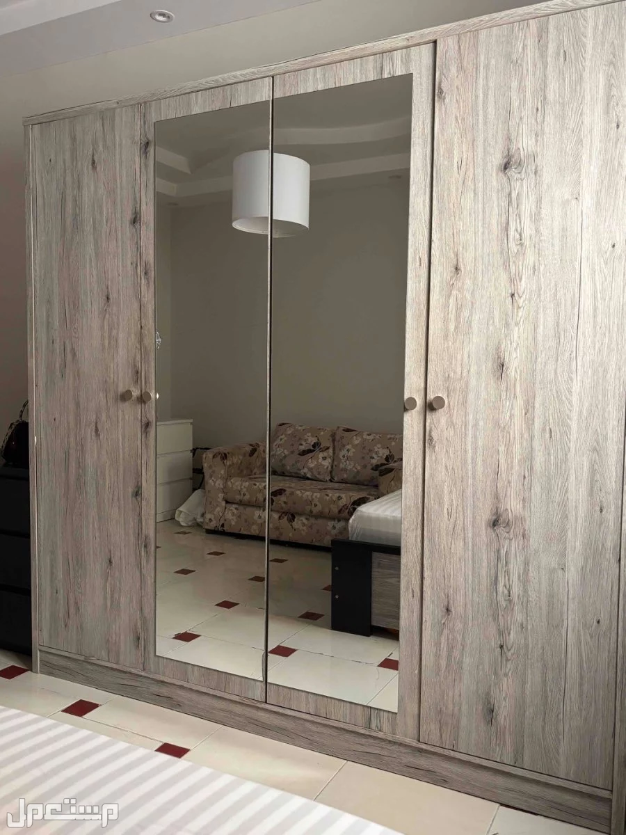 دولاب ملابس فخم للبيع المستعجل