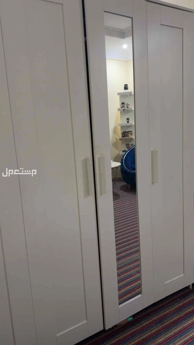 للبيع دولاب ايكيا  بمرآة في جدة