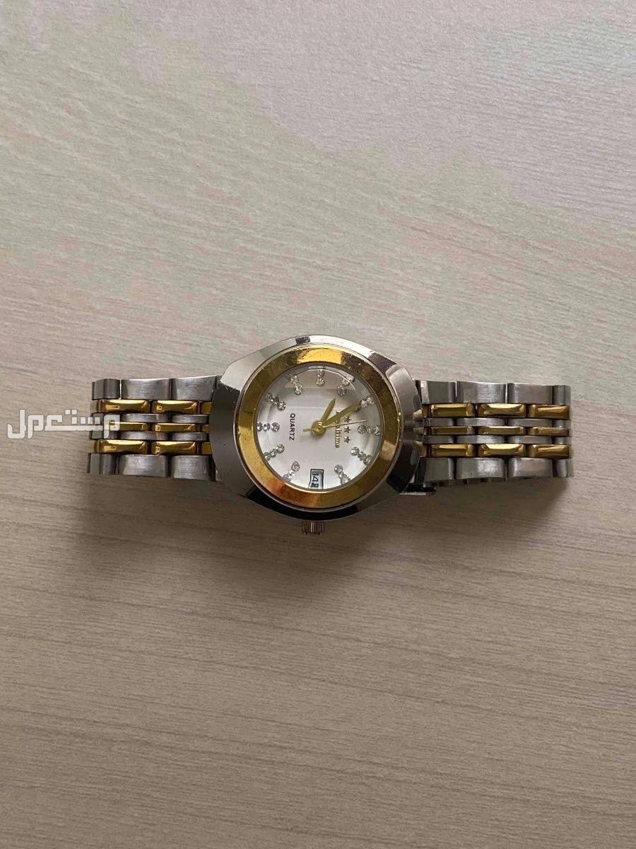 ساعة نسائية أنيقة من ماركة Royaltime  في رابغ بسعر 100 ريال سعودي