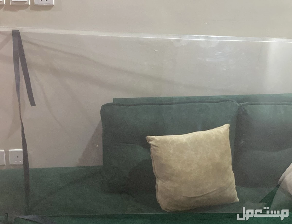 للبيع تلفوزيون سمارت  بسعر 1200