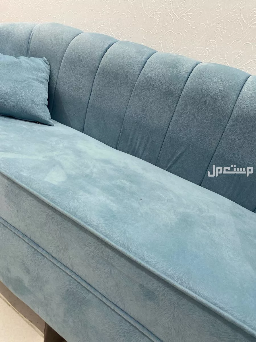 كنب سماوي خمس قطع مع خداديات استخدام شهر تقريبا جديد  في المدينة المنورة بسعر ألف ريال سعودي