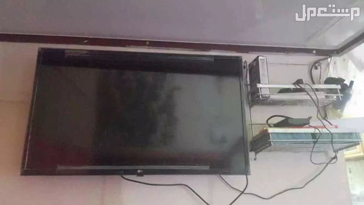 تلفزيون شكرته mtc شاشه 32 بوصه نظيف والصوت يشتغل والالوان تشتغل