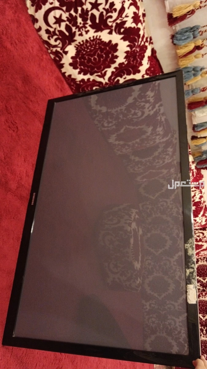 شاشه سامسونج في الرياض بسعر 1500 ريال سعودي