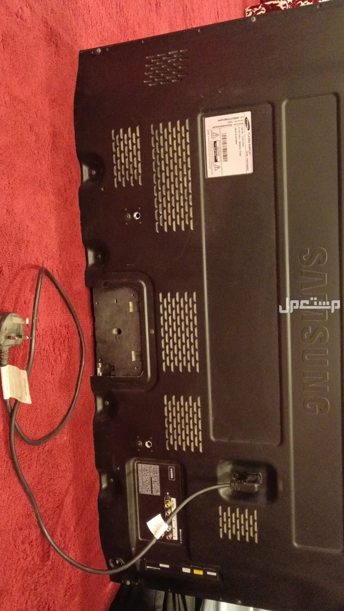 شاشه سامسونج في الرياض بسعر 1500 ريال سعودي