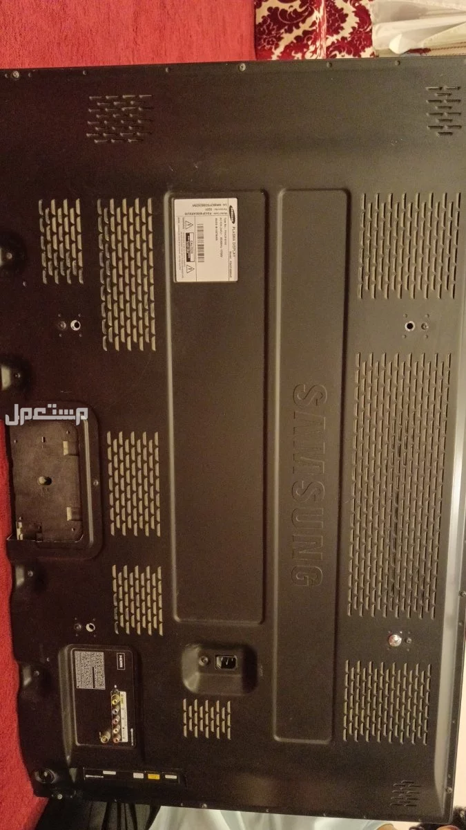 شاشه سامسونج في الرياض بسعر 1500 ريال سعودي